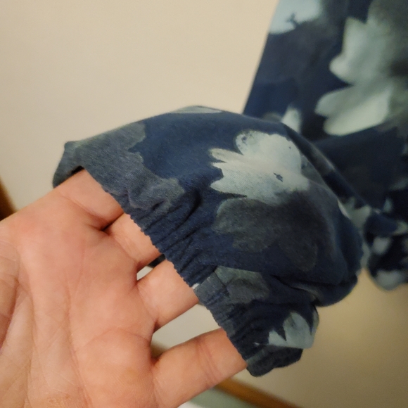 LULAROE CLARA SMOCK BLOUSE - Picture 3 of 7